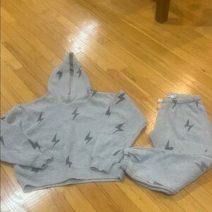 Girls Do Too Kids Gray Kids Sweatshirt + Sweatpants Set Size Medium and Small